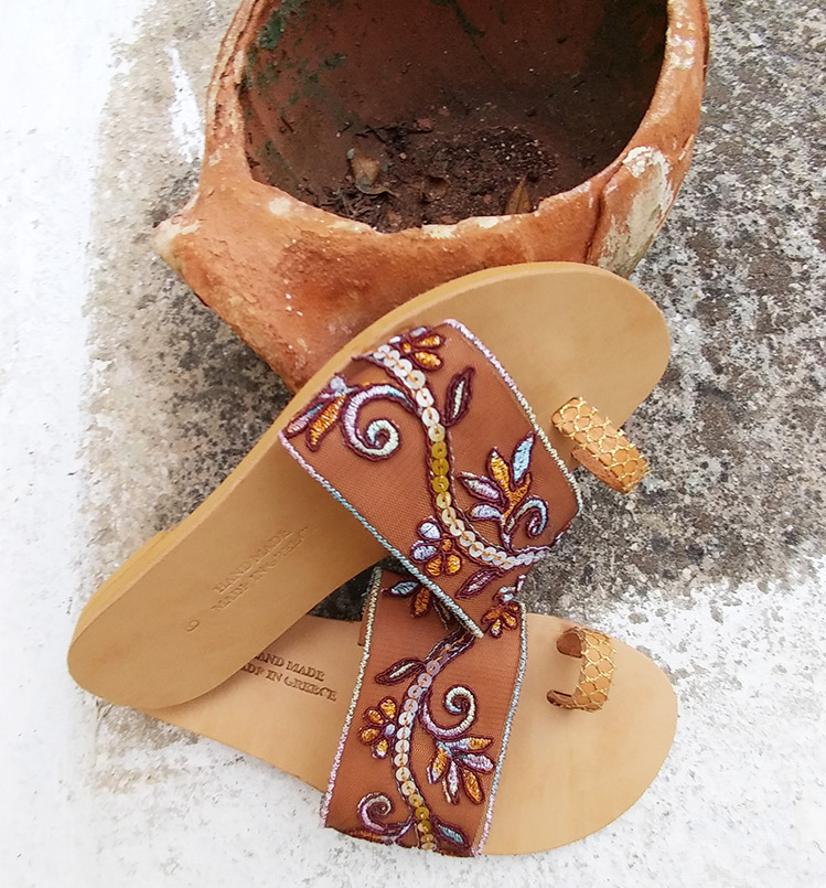 Γυναικεία σανδάλια πολυτελείας, Δερμάτινα σανδάλια toe ring με δαντέλα “Κνωσός”